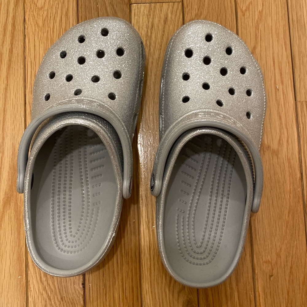 Women Size 7 Silver Glitter Crocs - brand new
